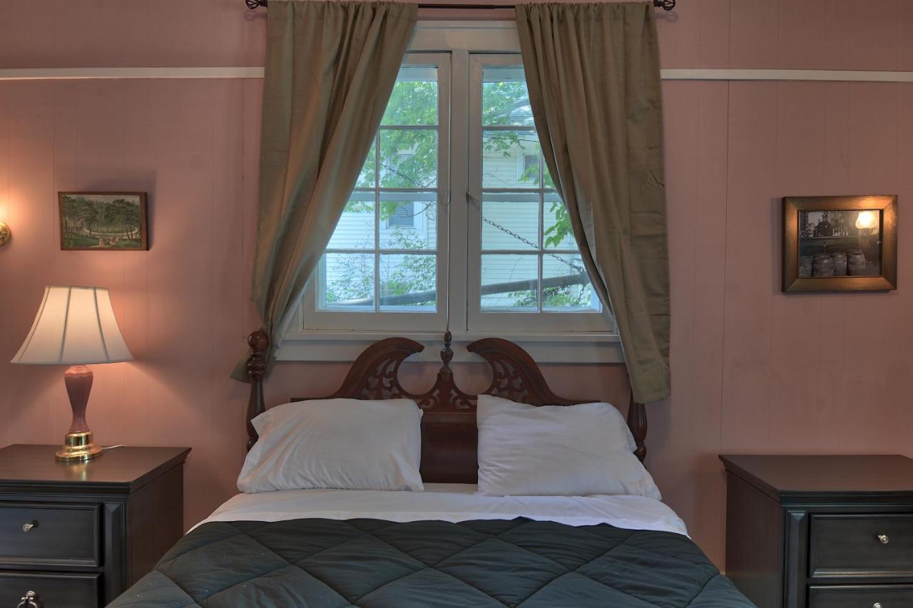 Bed and Breakfast Charlevoix House Esterno foto