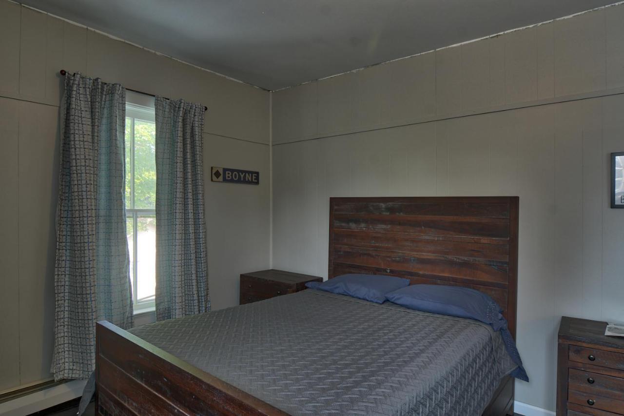 Bed and Breakfast Charlevoix House Esterno foto